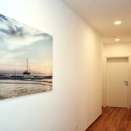 Apartment Four Corners